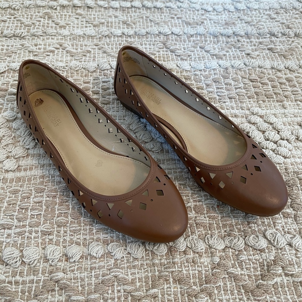 Michael Kors cut out flats